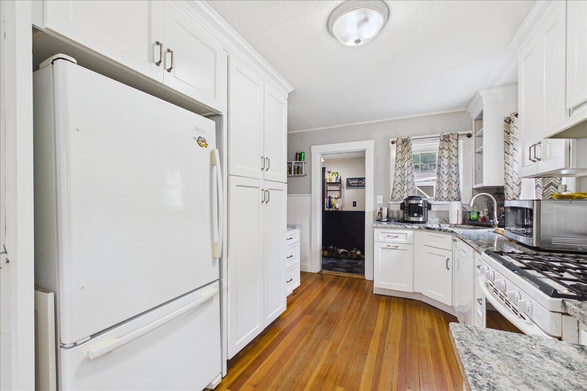 64 Camp Opechee Road Centerville MA 02632