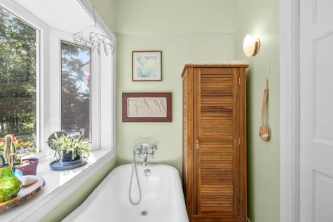 775 Shore Road Pocasset MA 02559