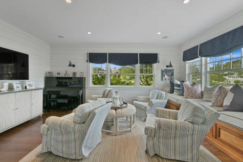 22 Kent Road Barnstable MA 02630