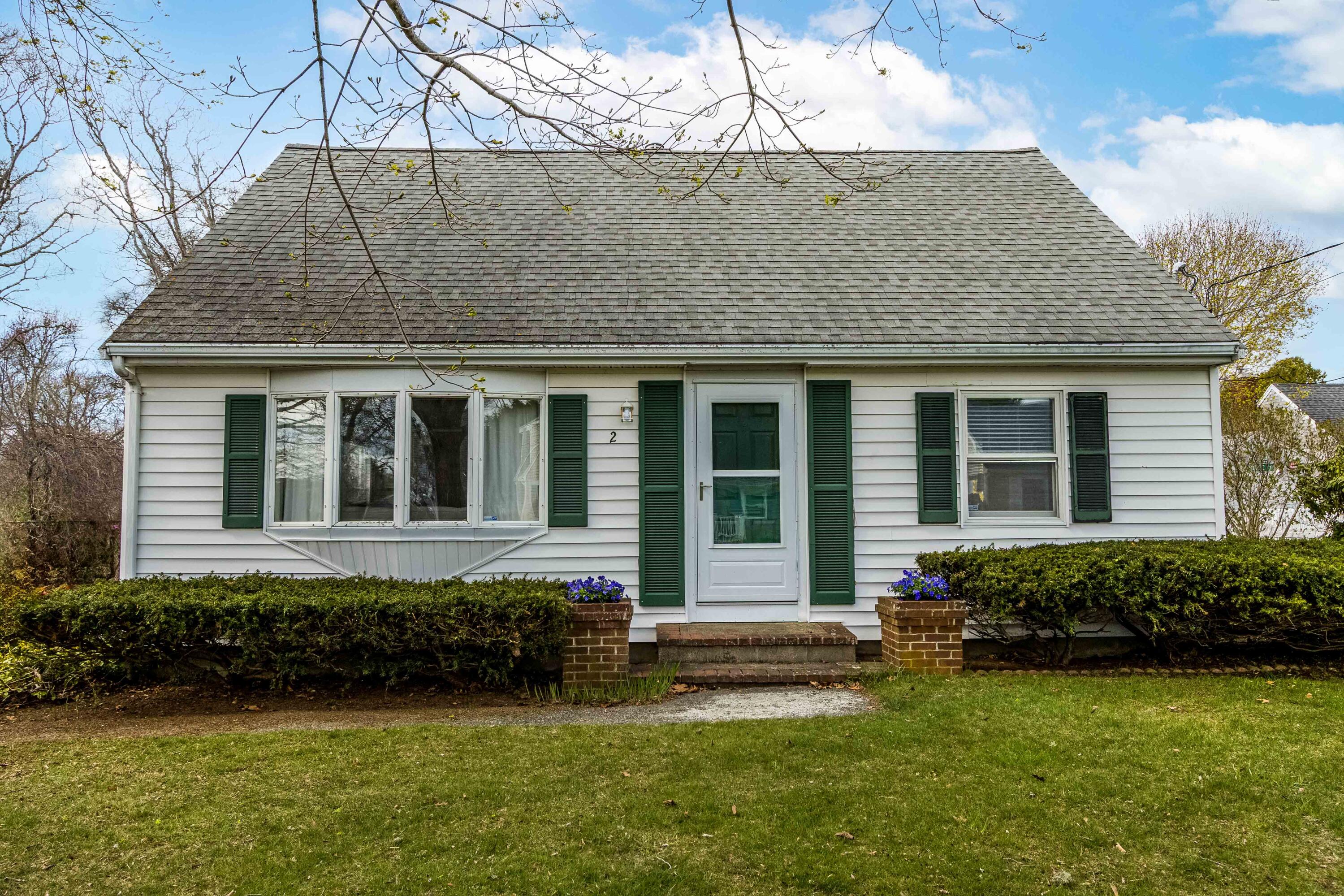 2 Montauk Street Falmouth MA 02536