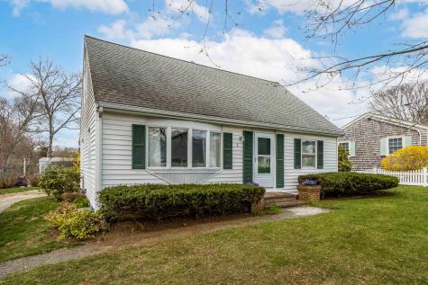 2 Montauk Street Falmouth MA 02536