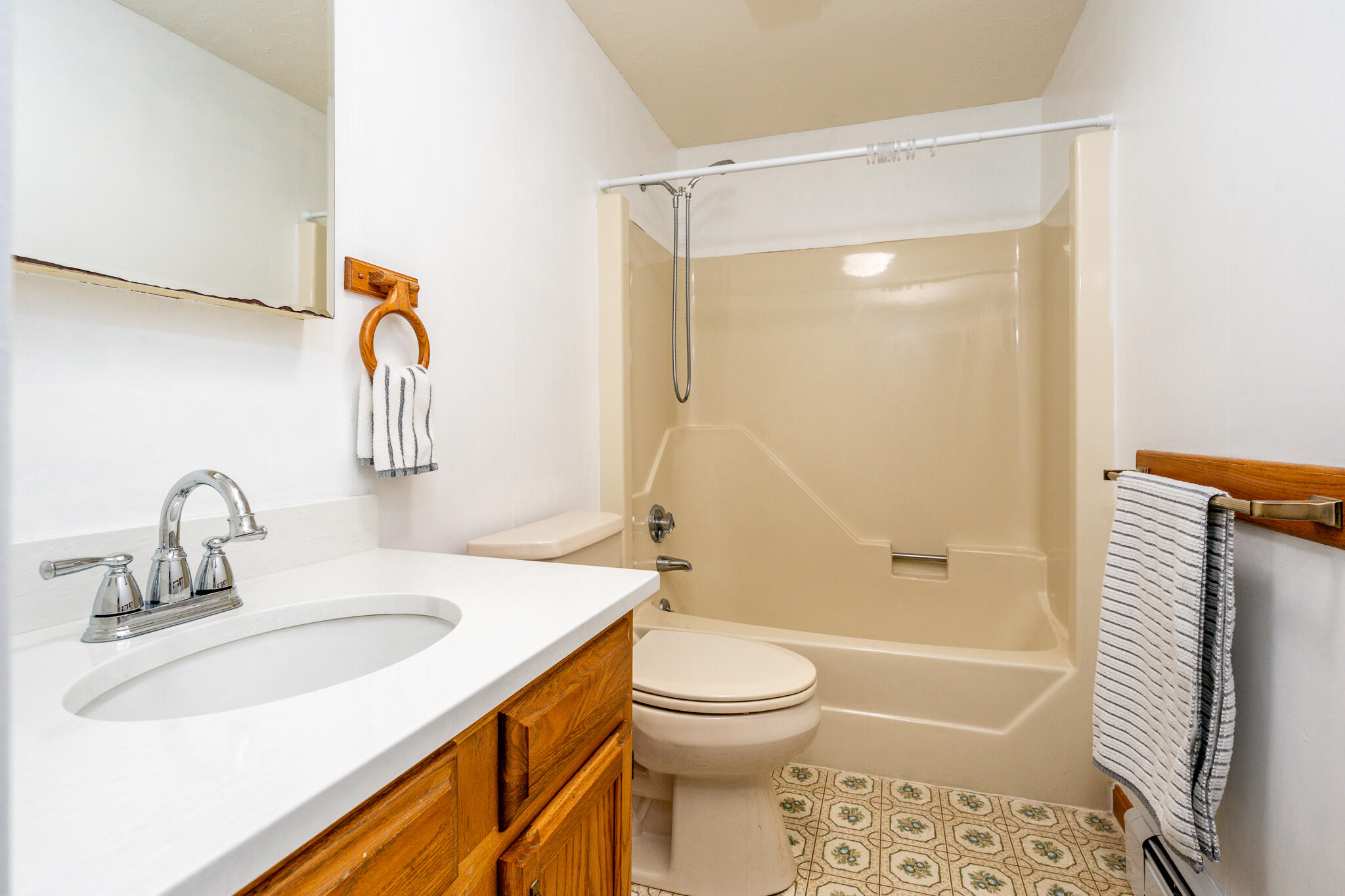18 Goat Field Lane Hyannis MA 02601