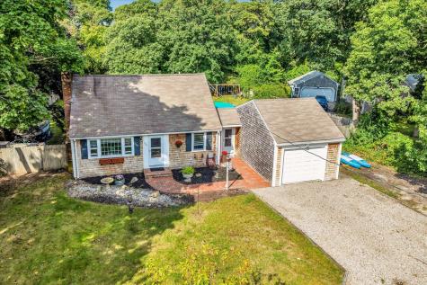 330 Harwich Road Brewster MA 02631