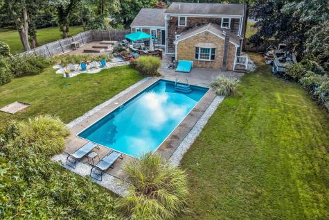 330 Harwich Road Brewster MA 02631