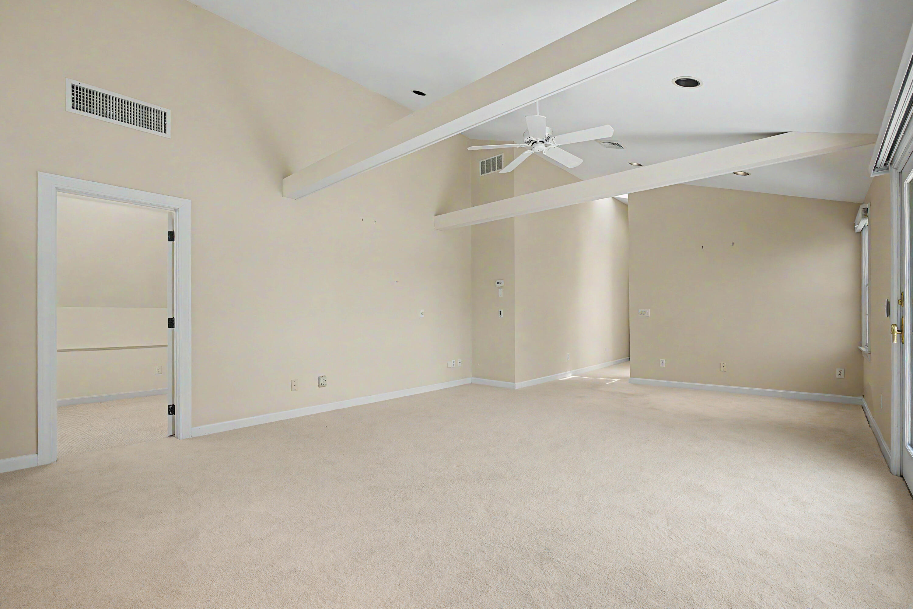 4 Maureens Way MA 02638