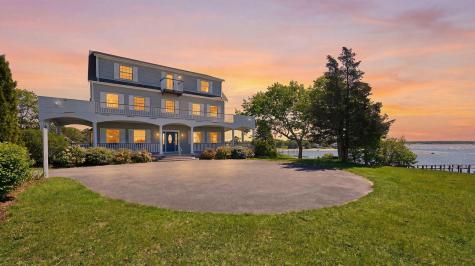 12 Groveland Street Wareham MA 02532