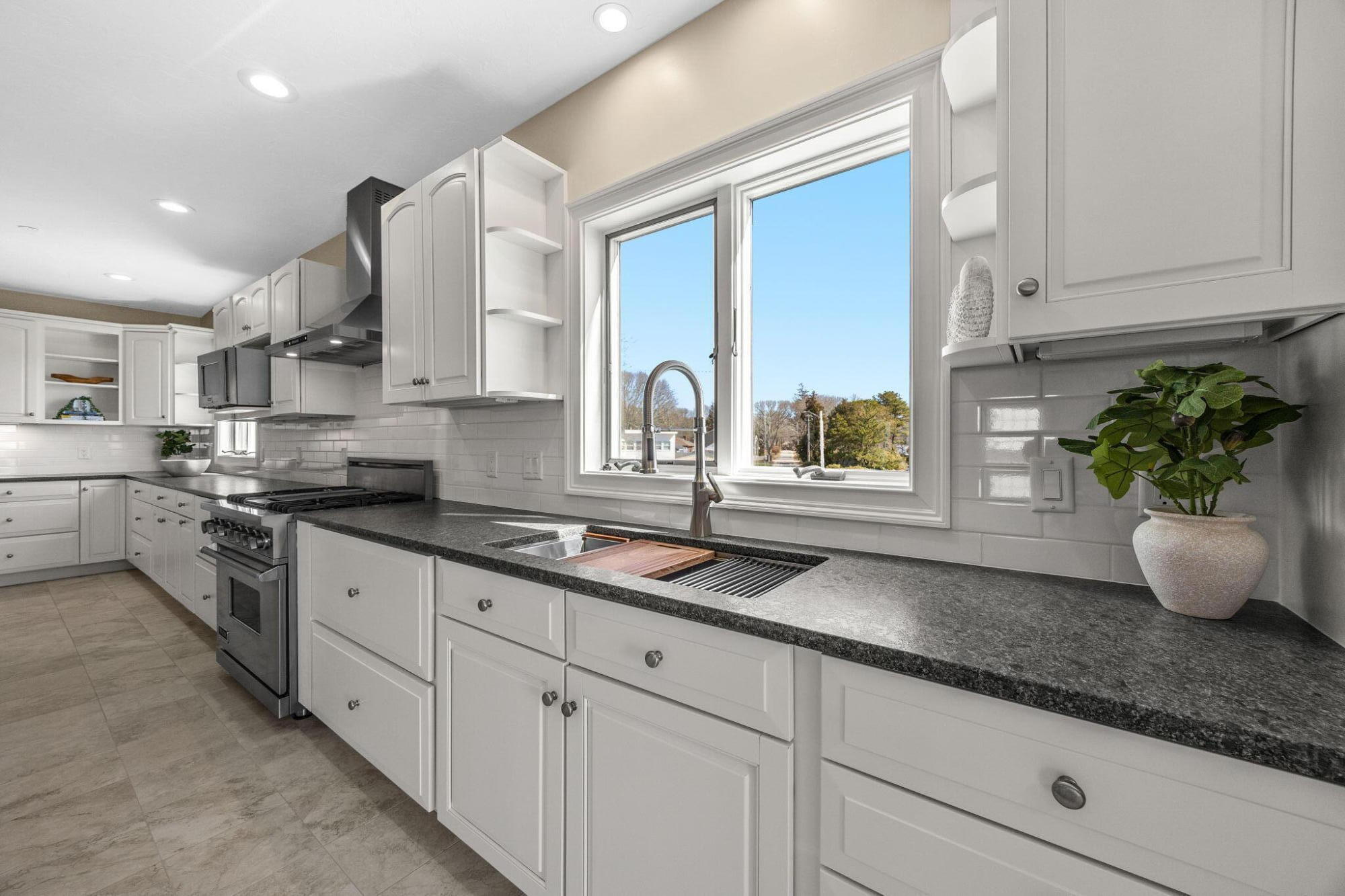 12 Groveland Street Wareham MA 02532