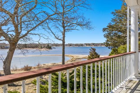 12 Groveland Street Wareham MA 02532