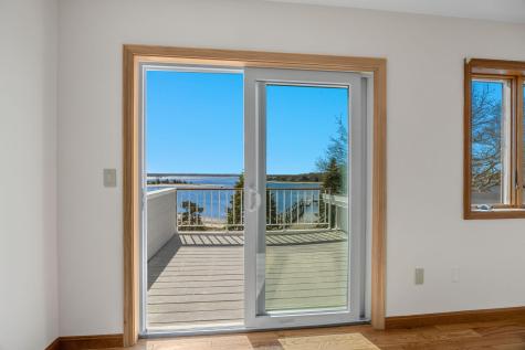12 Groveland Street Wareham MA 02532