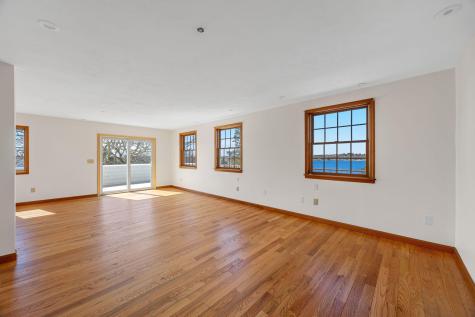 12 Groveland Street Wareham MA 02532