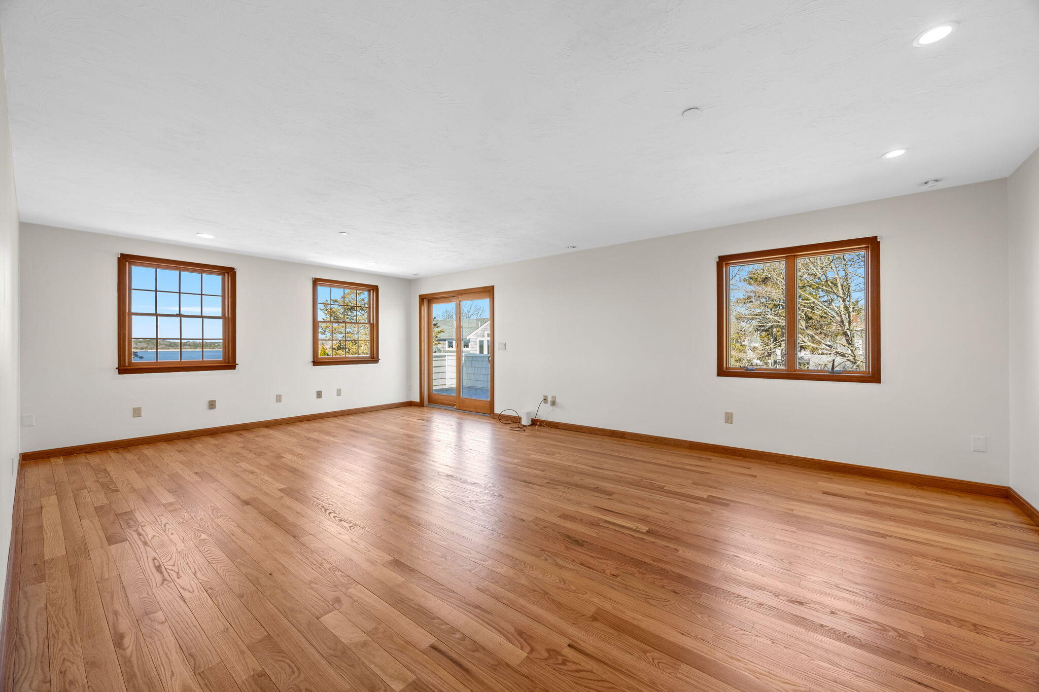 12 Groveland Street Wareham MA 02532