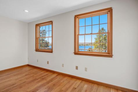 12 Groveland Street Wareham MA 02532