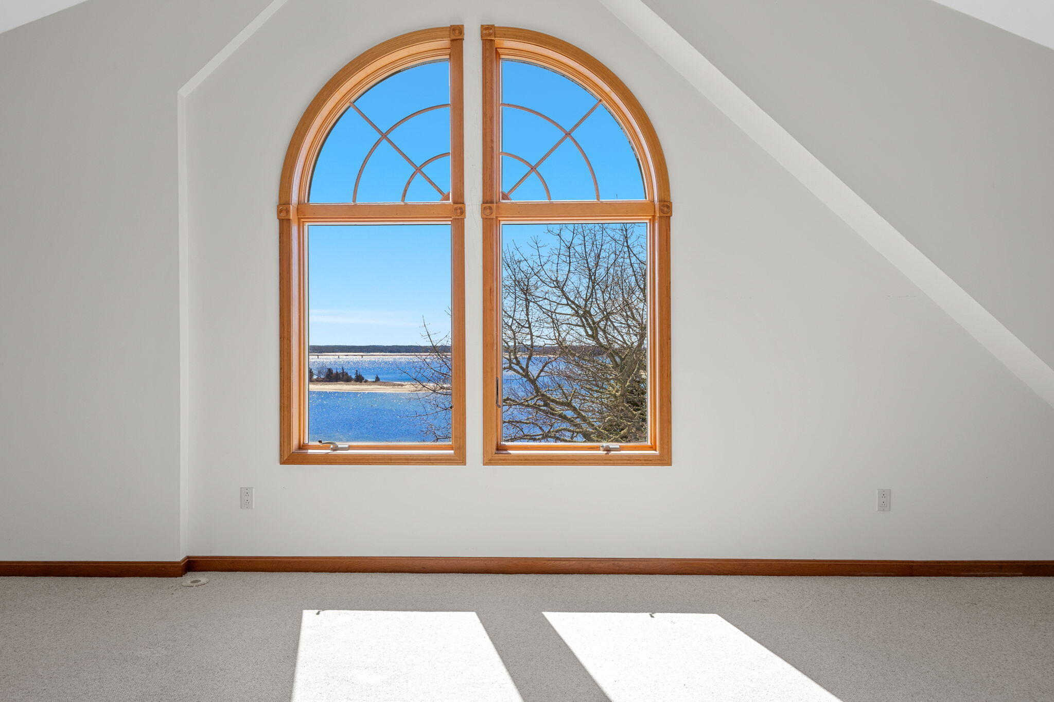 12 Groveland Street Wareham MA 02532