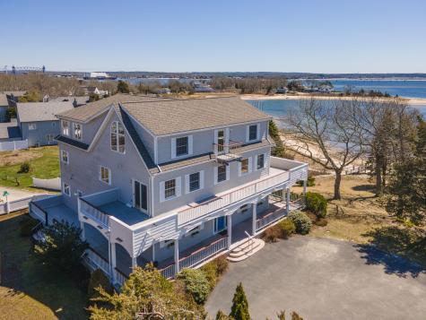 12 Groveland Street Wareham MA 02532