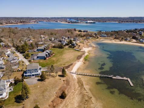 12 Groveland Street Wareham MA 02532