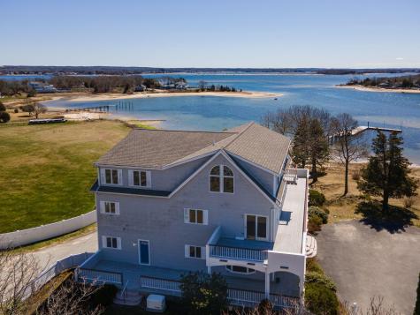 12 Groveland Street Wareham MA 02532