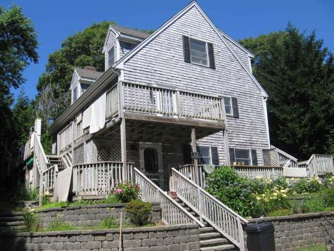 22 Old Lighthouse Road Vineyard Haven MA 02568