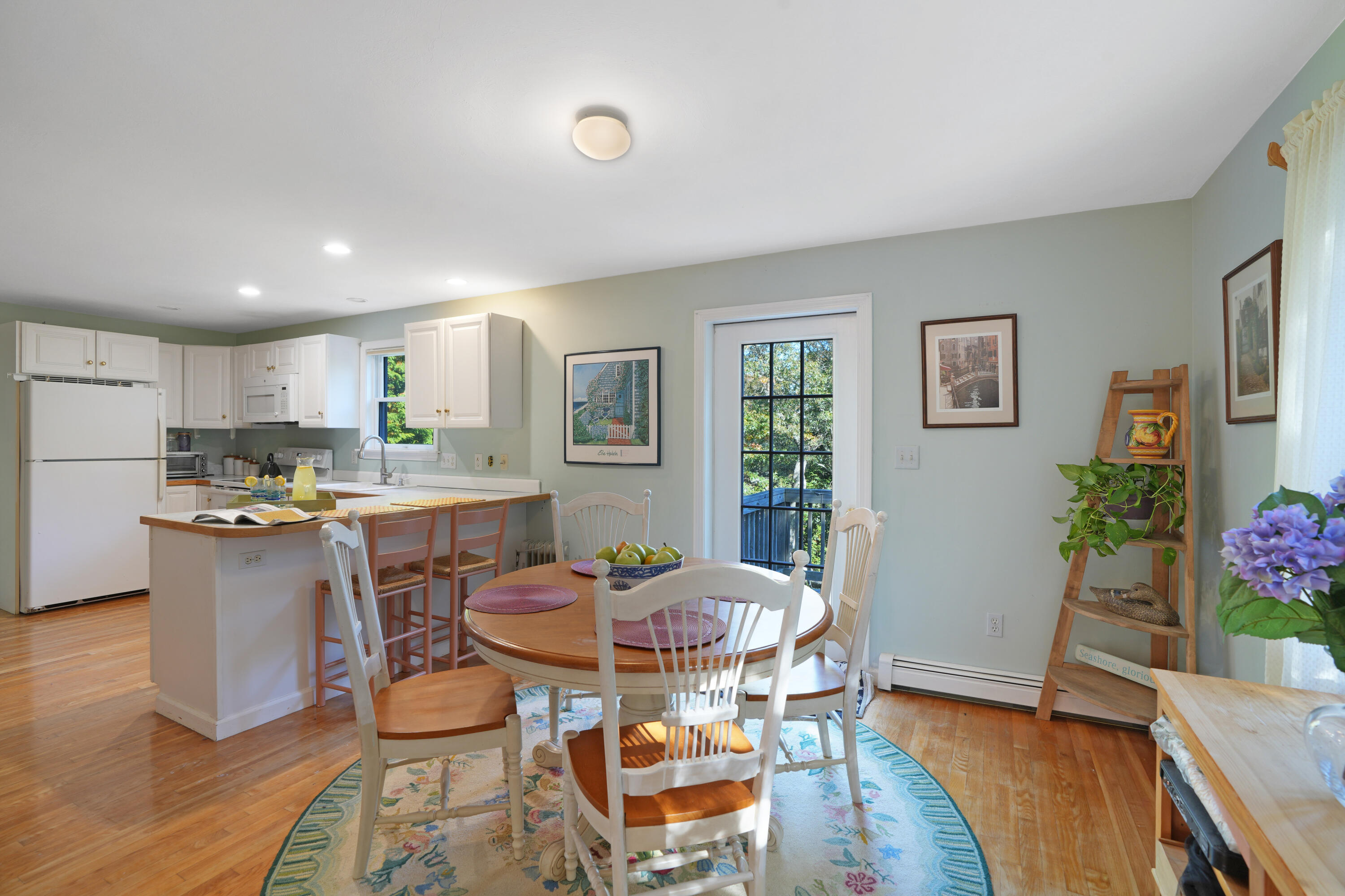 22 Old Lighthouse Road MA 02568