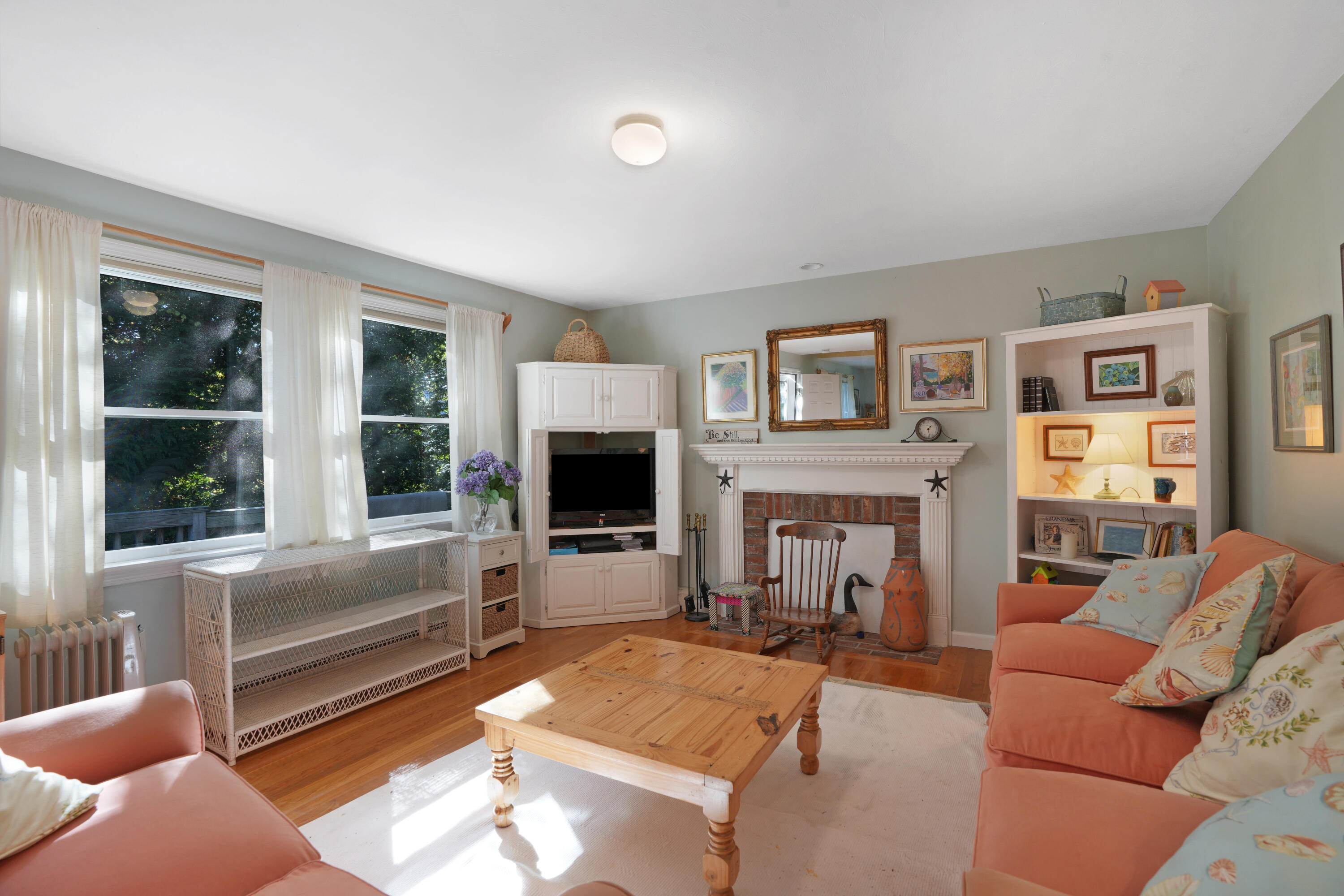 22 Old Lighthouse Road MA 02568