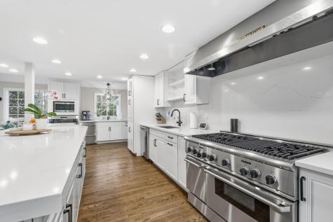 23 Middle Pond Path Barnstable MA 02648