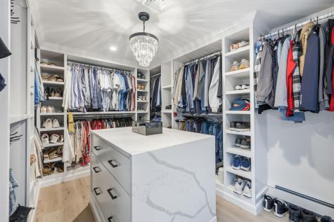 23 Middle Pond Path Barnstable MA 02648