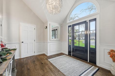 23 Middle Pond Path Barnstable MA 02648