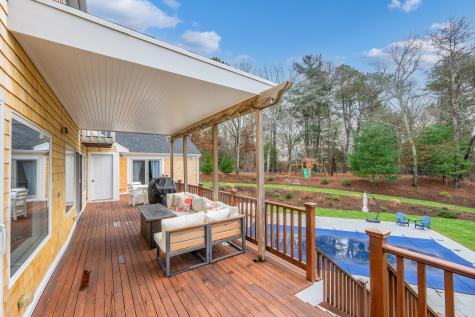 23 Middle Pond Path Barnstable MA 02648