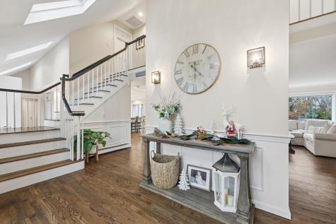 23 Middle Pond Path Barnstable MA 02648