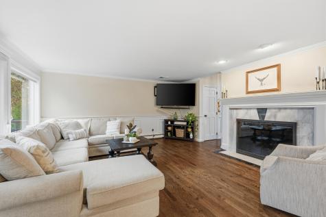 23 Middle Pond Path Barnstable MA 02648