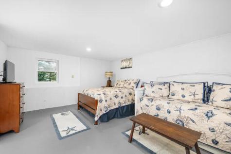 177 Bayview Circle Osterville MA 02655