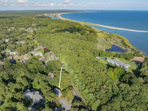 177 Bayview Circle Osterville MA 02655