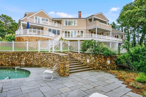 16 Cove Point Lane Marstons Mills MA 02648