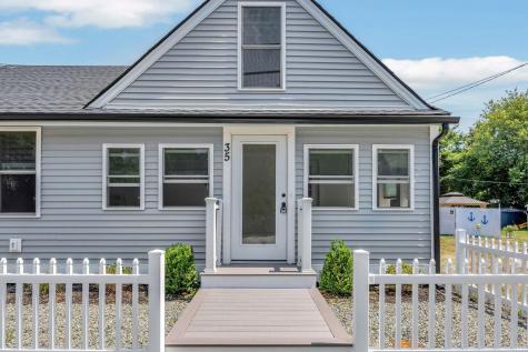 35 Locust Street Wareham MA 02558