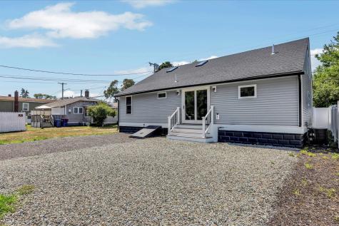 35 Locust Street Wareham MA 02558