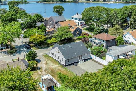 35 Locust Street Wareham MA 02558