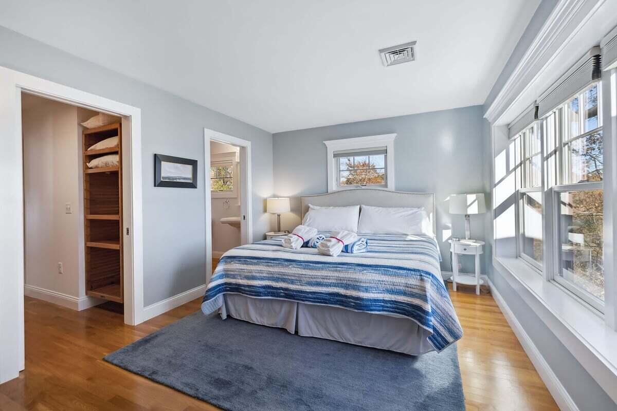 135-137 Portanimicut Road Orleans MA 02653