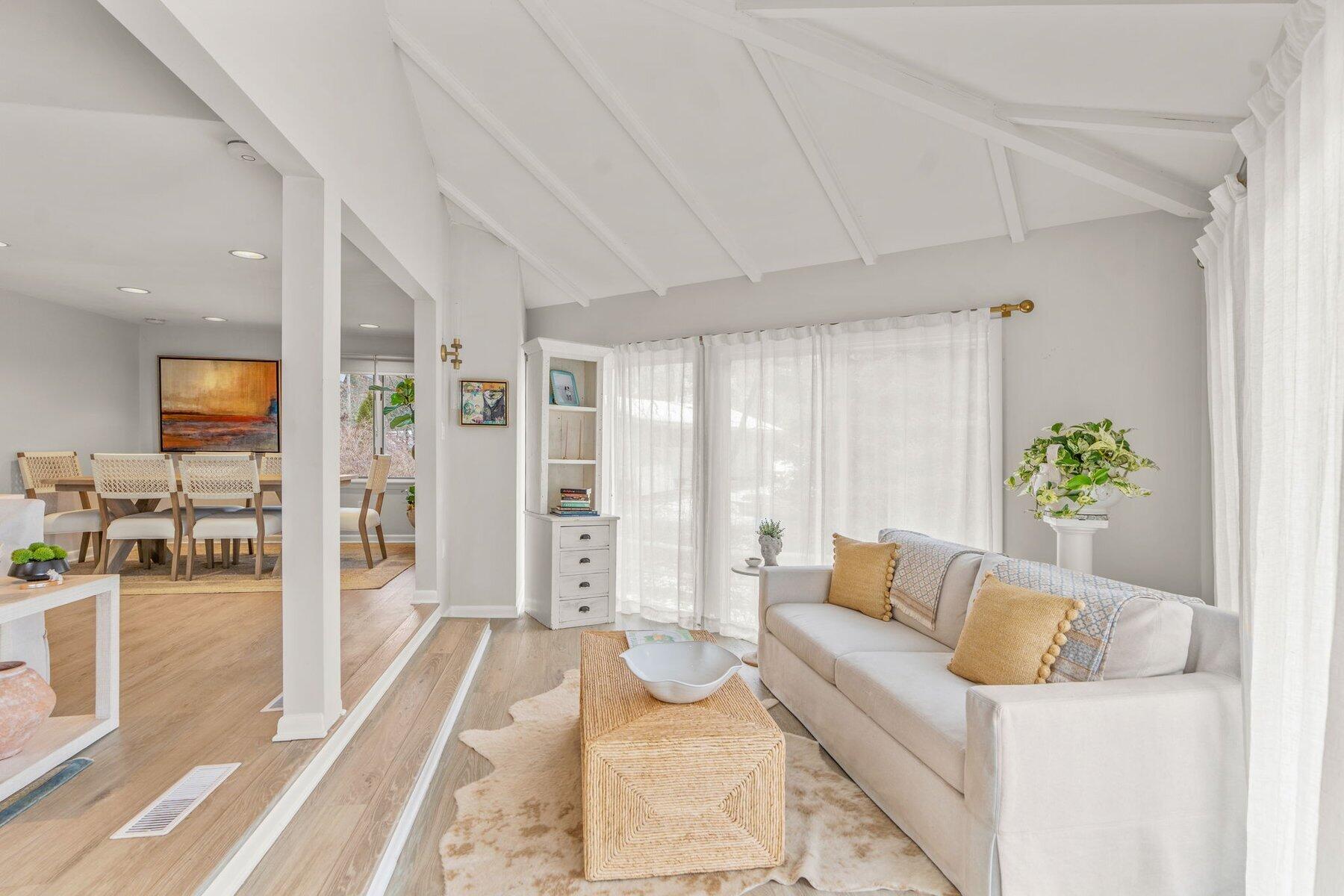 16 Bosuns Lane Mashpee MA 02649