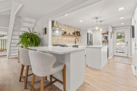 16 Bosuns Lane Mashpee MA 02649