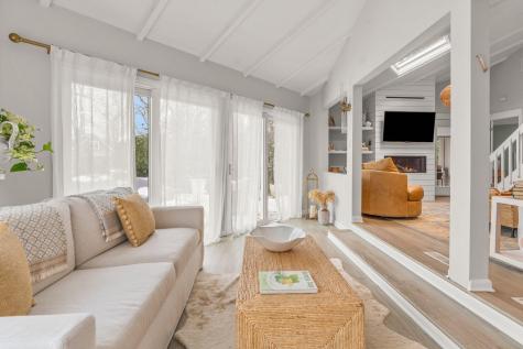 16 Bosuns Lane Mashpee MA 02649