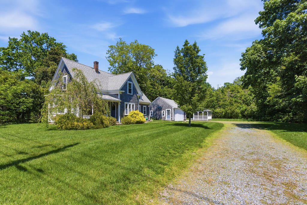 18 Nobscussett Road Dennis MA 02638