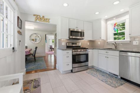 18 Nobscussett Road Dennis MA 02638