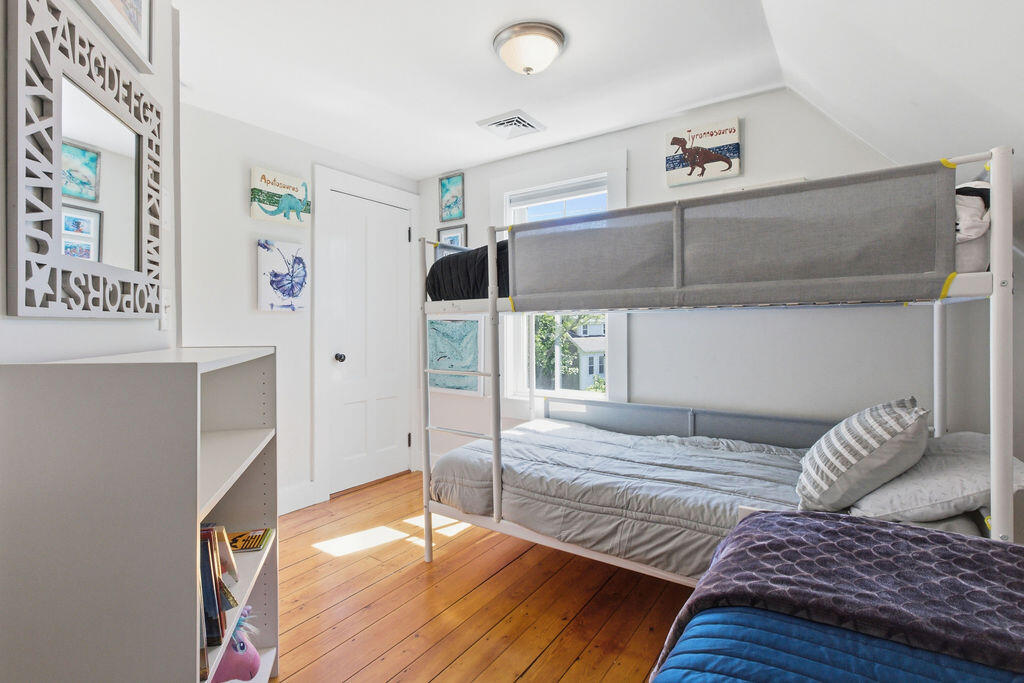 18 Nobscussett Road Dennis MA 02638