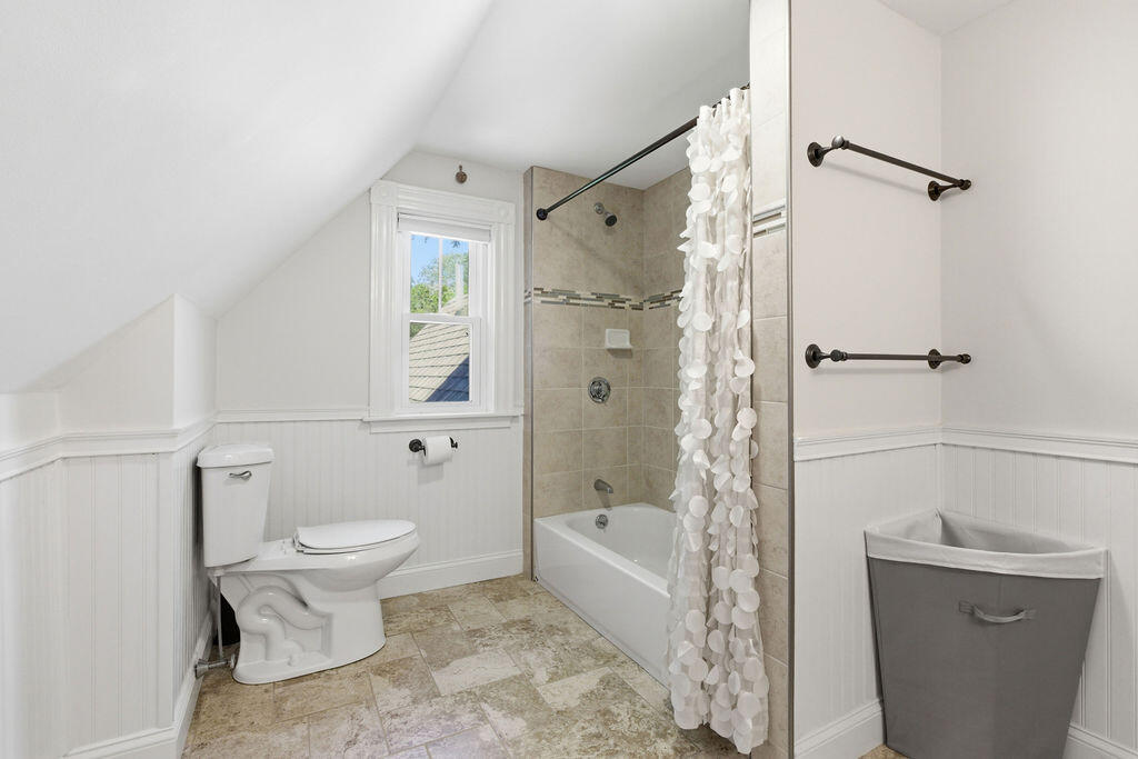 18 Nobscussett Road Dennis MA 02638
