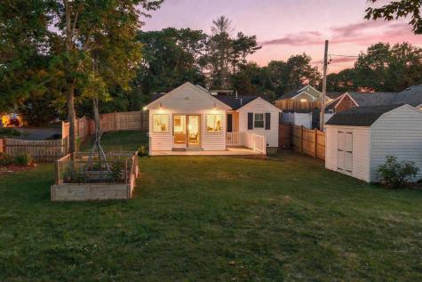 89 Lewis Road Yarmouth MA 02673