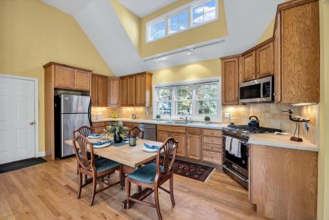 29 Redlands Road East Falmouth MA 02536