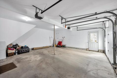 29 Redlands Road East Falmouth MA 02536