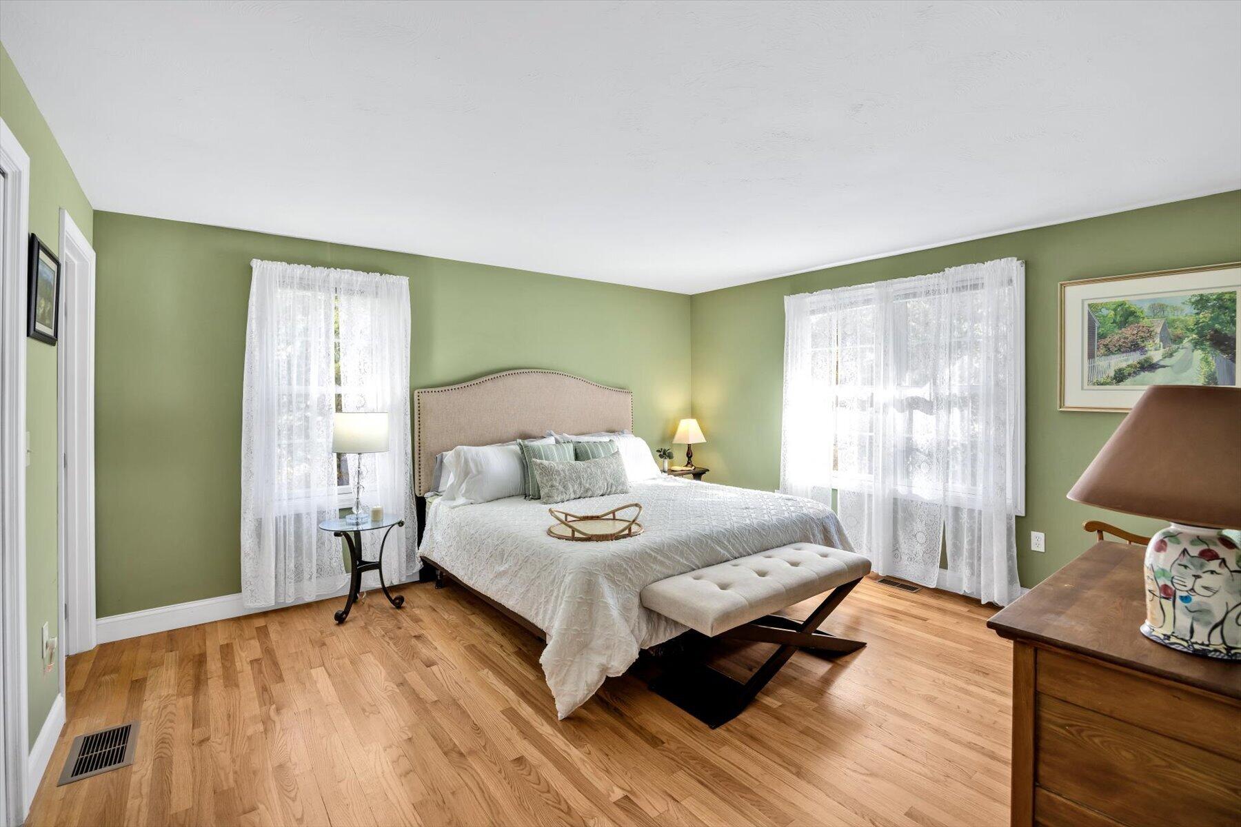 29 Redlands Road East Falmouth MA 02536