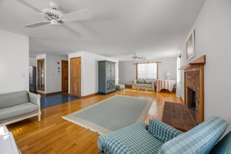 24 Montgomery Court Falmouth MA 02540