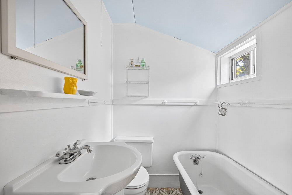 250 Scraggy Neck Road Bourne MA 02534