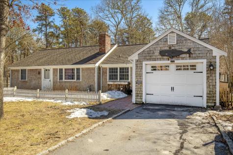 27 Cogswell Path Yarmouth MA 02673
